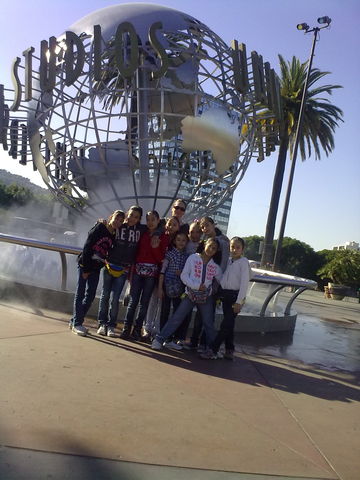 UNIVERSAL STUDIOS
